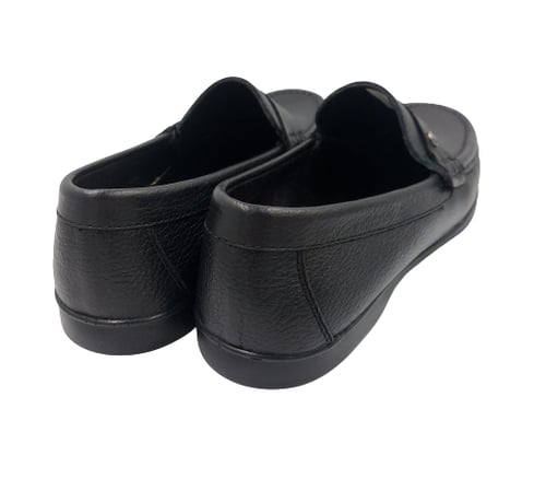 حذاء اسود كاجوال