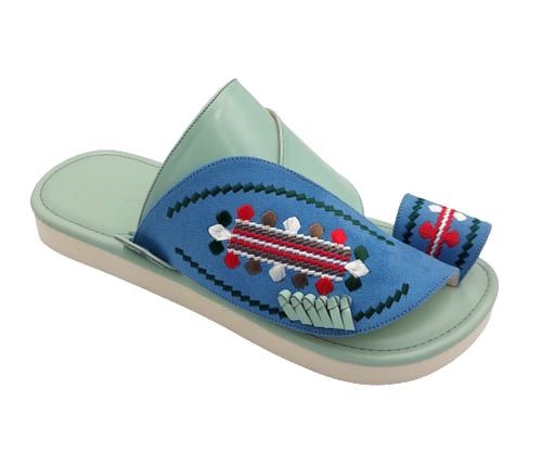 نعال شرقي مطرز