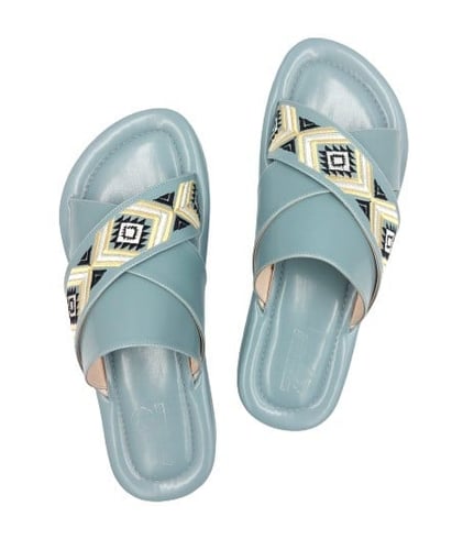 نعال شرقي مطرز جلد بدون اصبع