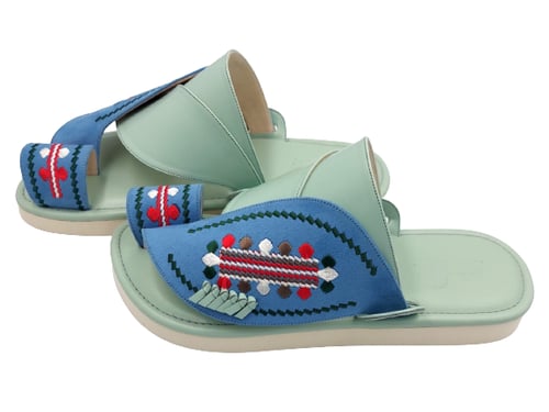 نعال شرقي مطرز