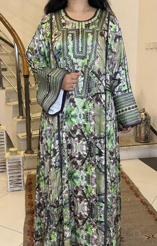 DB013. جلابيه من الحرير المشجر