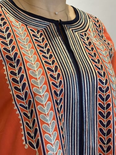 جلابيه من الحرير المغسول مع حرير مشجر من الخلف