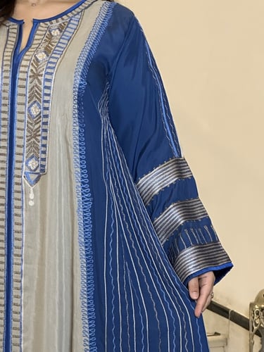 جلابيه من الحرير المغسول باللونين