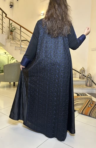 جلابيه من اللينين الاسود الساده والمطرز