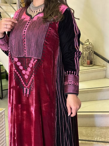 جلابية مخمل فرنسي (فوشي وأسود) #55