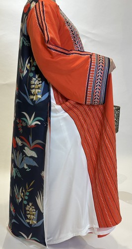 جلابيه من الحرير المغسول مع حرير مشجر من الخلف