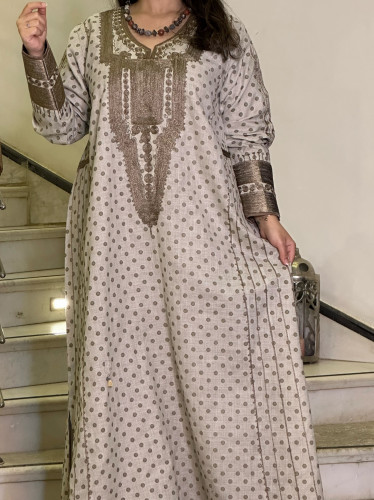 جلابية لينن مشغول بتطريز أمامي #57