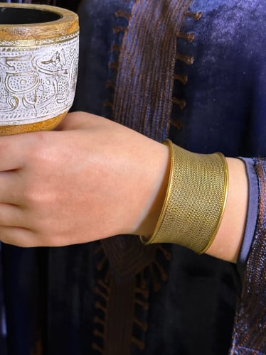 سوار ذهبي عريض #2