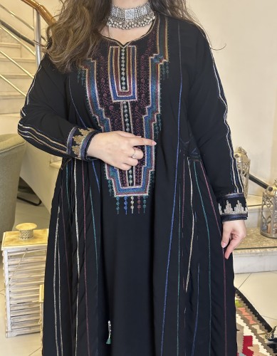 جلابيه من الكريب الاسود