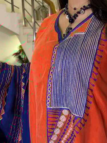 جلابية شاموا حرير (نيلي وبرتقالي) مع شال وكم واحد...