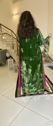 جلابيه من المخمل الفرنسي الناعم مع الحرير