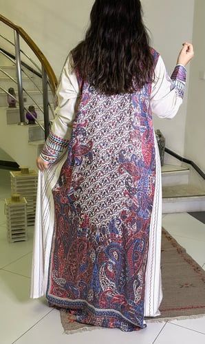 جلابية كريب بتطريز أمامي وكشمير خلفي أزرق #106