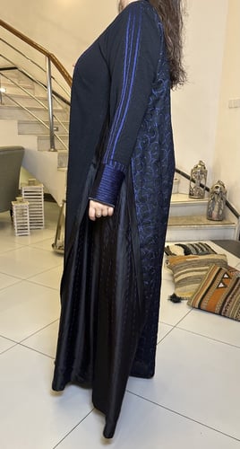 جلابيه من اللينين الاسود الساده والمطرز