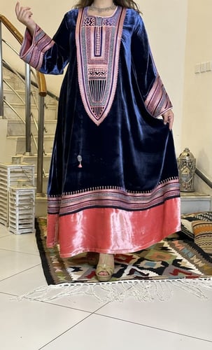 جلابيه شتويه مخمل فرنسي ناعم ازرق والبيتش #221