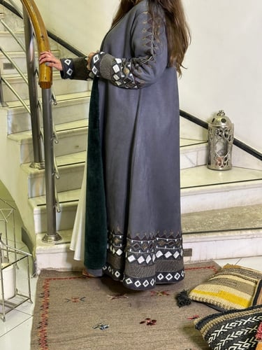 عباءة شتوية مبطنة بالفرو #29