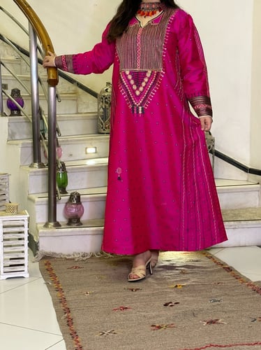 جلابية تفتا مطرز (فوشي) #113