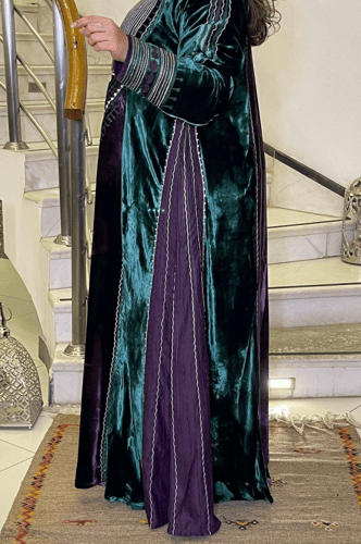 جلابية مخمل شتوية بتطريز أمامي #19