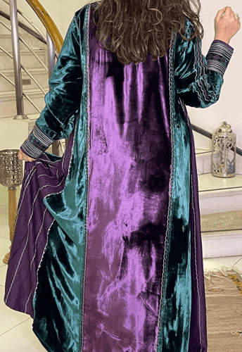 جلابية مخمل شتوية بتطريز أمامي #19