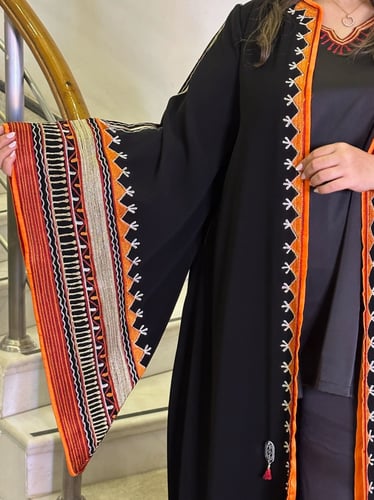 دقلة يوم التأسيس مستوحى من ثوب المرودن (أسود وبرتق...