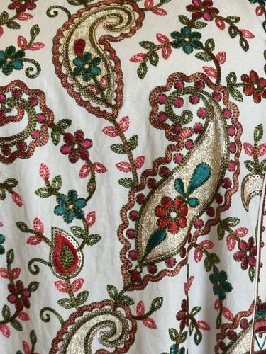 جلابيه راقيه من الكتان الفرنسي الساده والشجر المطر...