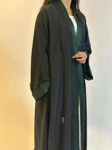 عباية شاموا حرير باللون الاسود #208