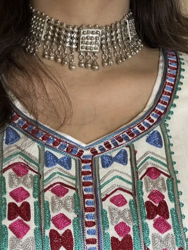 جلابيه من اللينين الناعم والحرير بالضافه الى اللين...