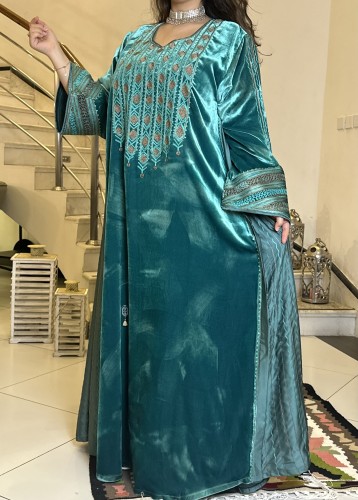 جلابيه من المخمل الفرنسي باضافه من اللينين المشكوك...