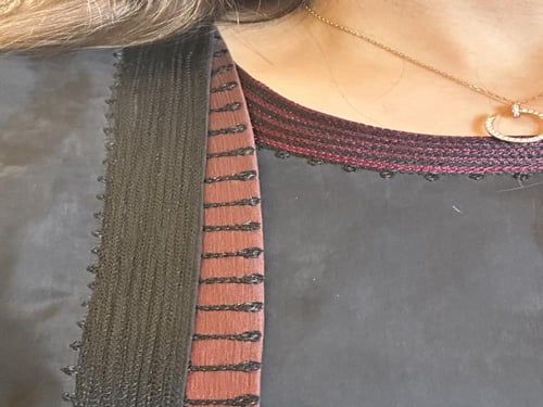 عبايه من الحرير المغسول الناعم الاسود مع الطرحه ‏