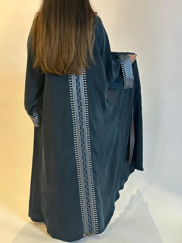 عباية من الشاموا الحرير باللون البترولي #207