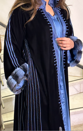 عباية شتوية مع فرو - سماوي #52
