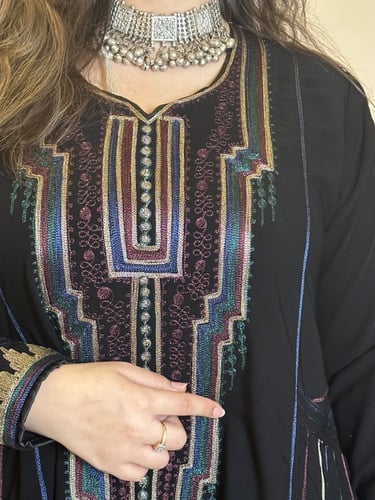 جلابيه من الكريب الاسود