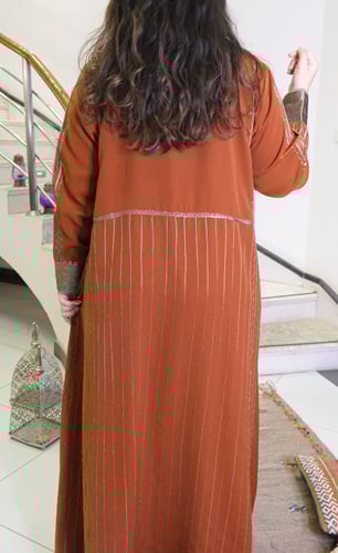 جلابية كريب بتطريز أمامي (برتقالي غامق) #129