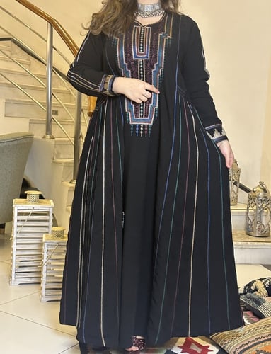 جلابيه من الكريب الاسود