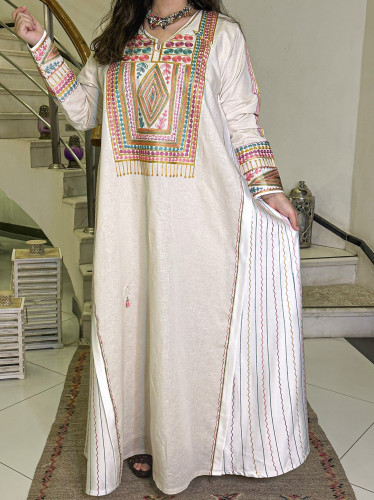 جلابية كريب بتطريز أمامي وكشمير خلفي عنابي (بيج) #...