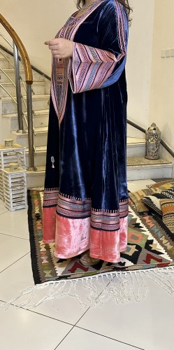 جلابيه شتويه مخمل فرنسي ناعم ازرق والبيتش #221