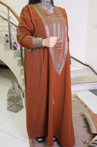 جلابية كريب بتطريز أمامي (برتقالي غامق) #129