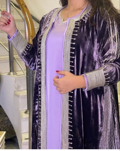 عباءة مخمل مع ثوب داخلي و طرحة #13