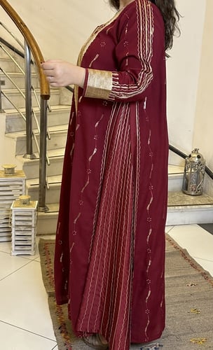 جلابيه من اللينين مجمل بالشك والتطريز #226