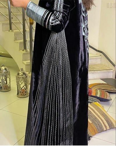 عباءة مخمل مع طرحة #05