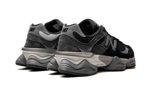 New Balance Chunky Sneakers - Black