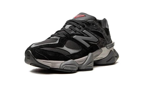 New Balance Chunky Sneakers - Black