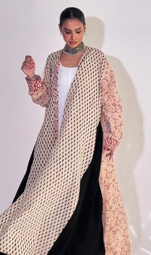 عبايه ساري 3 - كلوش