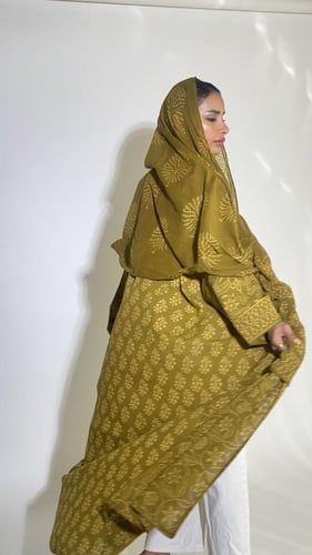 عبايه ساري 2- اصفر داكن