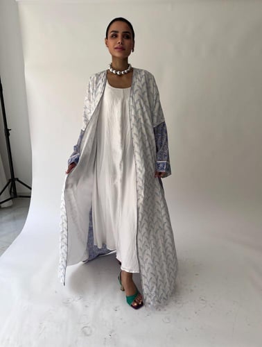 White 1 Abaya - SS95