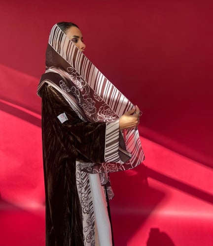 Velvet Line Abays | brown