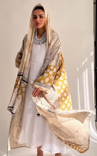 عبايه ساري 3 - بيج - اصفر