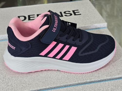 حذاء رياضي كحلي وردي بناتي صيني