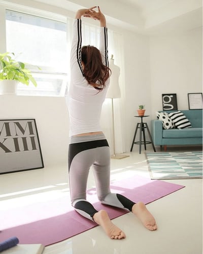 ليقنز رياضي نسائي مصنوع من نسيج النايلون