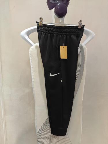 بنطال نايك اسود اطفال شبابي محلي