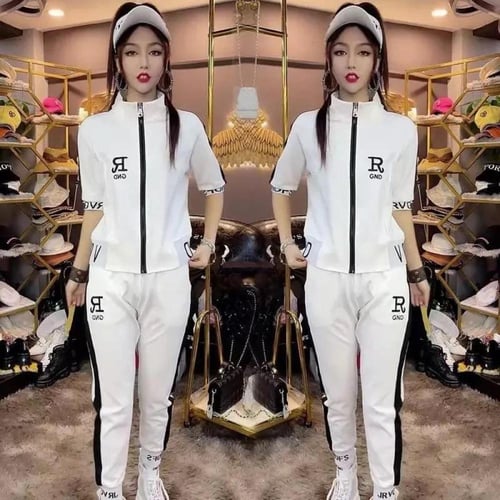 جاكيت رياضي نسائي اسود